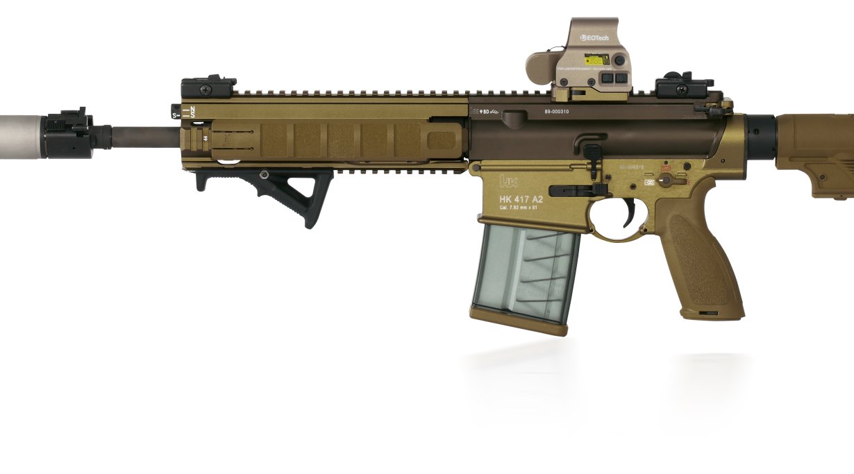 Heckler & Koch HK417k A2 mit montiertem Schalldämper