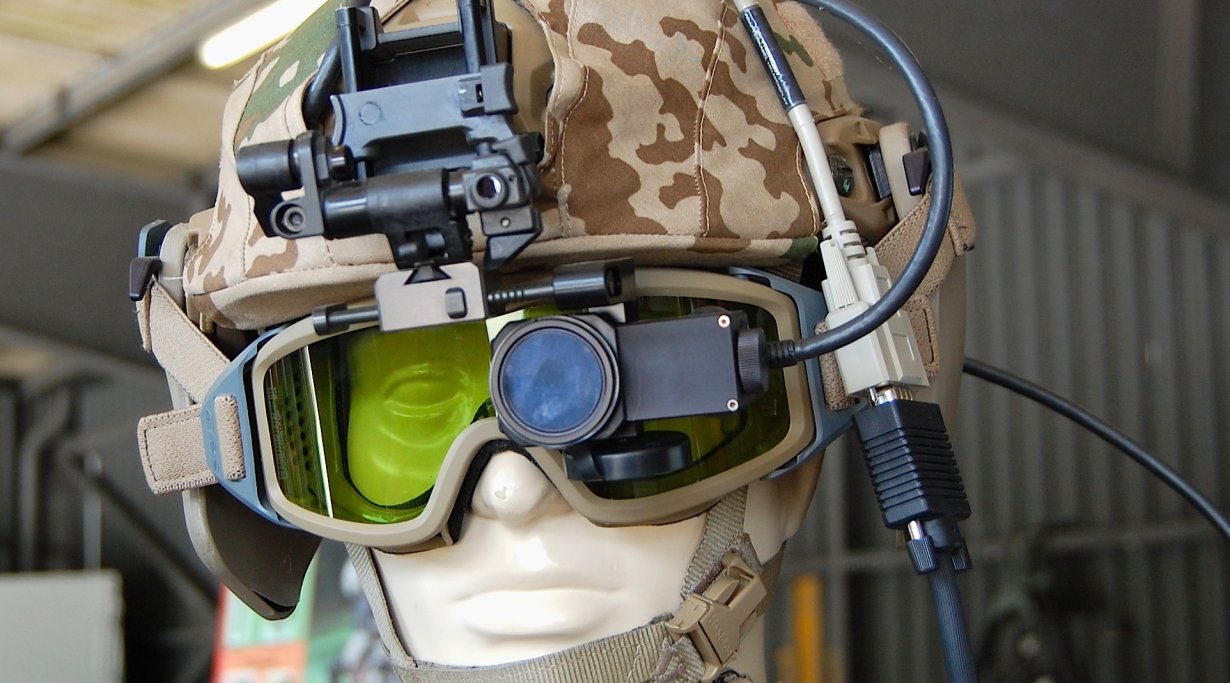 Tag der Bundewehr 2016: Helmdisplay Rheinmetall "Gladius"