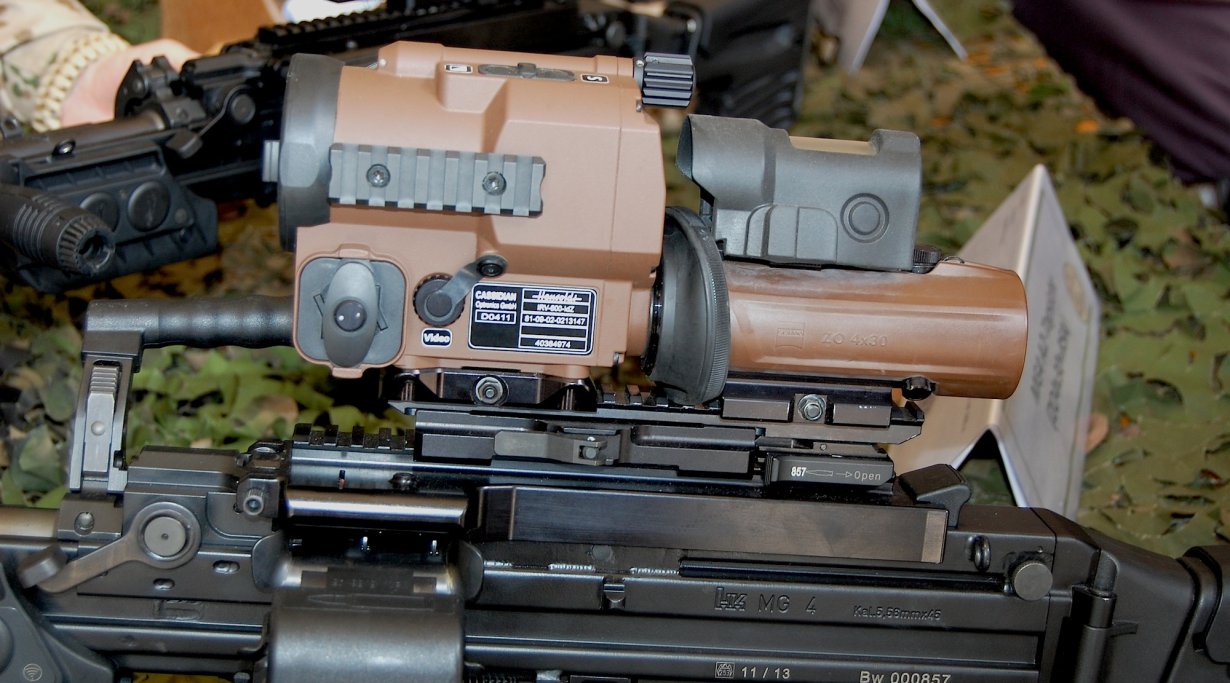 Tag der Bundewehr 2016: Ein Hensoldt IRV 600 Wärmebildgerät.
