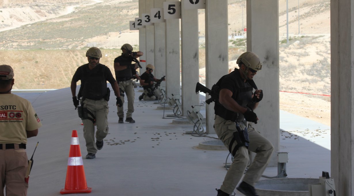 SNOW LEOPARD UNIT gewinnt die 6. ANNUAL WARRIOR COMPETITION 2014