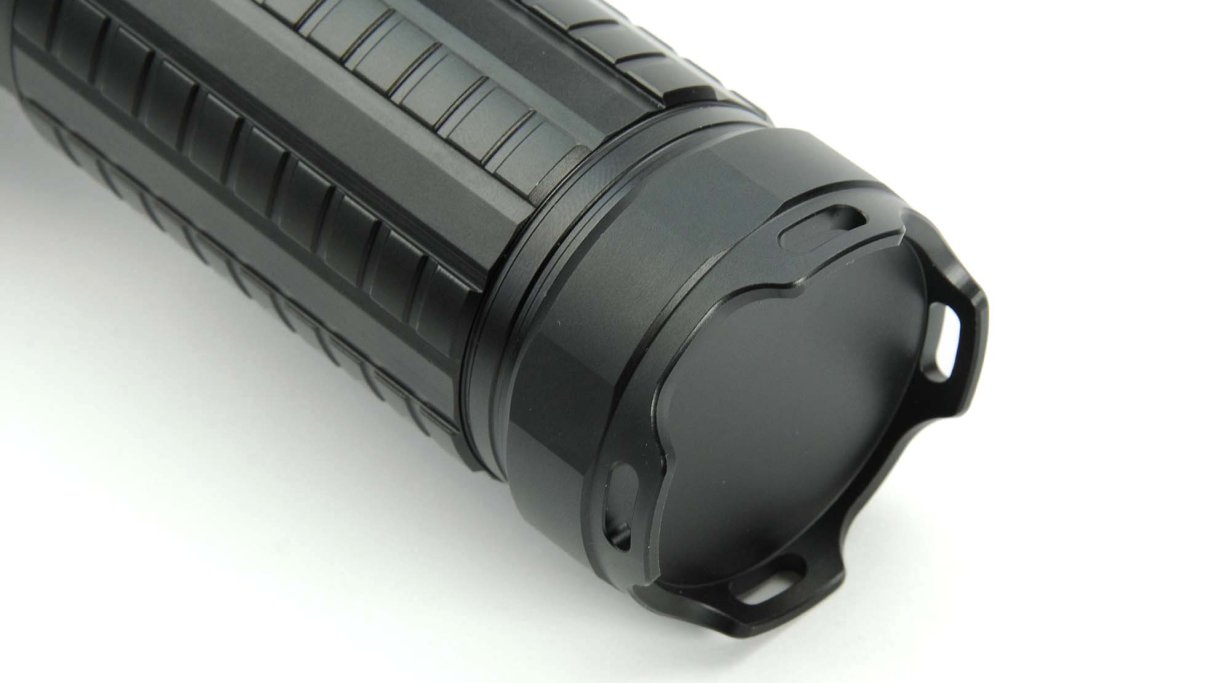 FENIX TK-61: Scheinwerfer im Taschenlampenformat