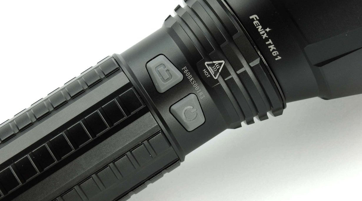 FENIX TK-61: Scheinwerfer im Taschenlampenformat