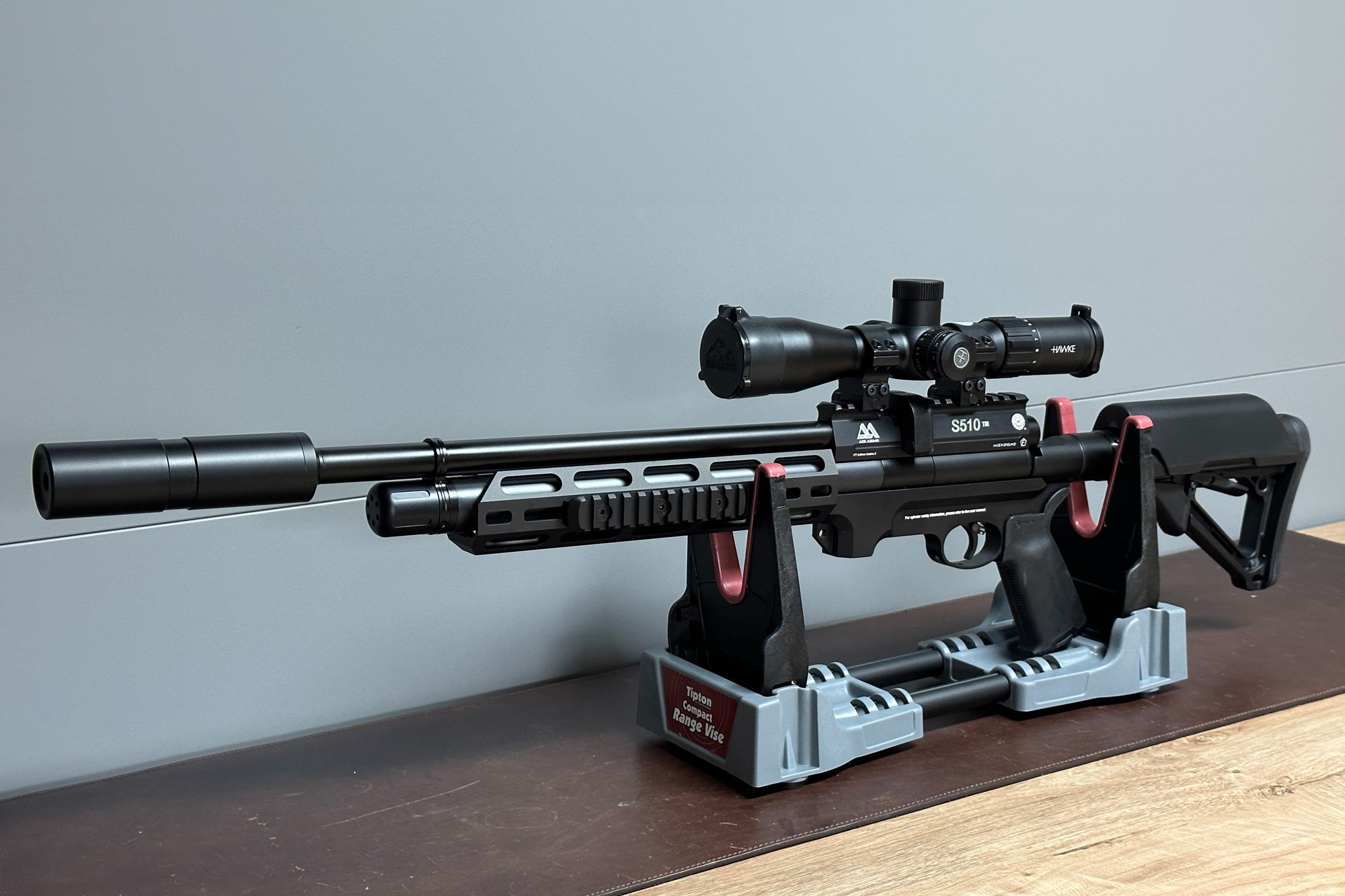 airghandi: Der Luftgewehr-Klassiker S510 von AirArms, diesmal aber in der "taktischen" Pressluft-Version S510 TR Ambi Tactical airghandi: Der Luftgewehr-Klassiker S510 von AirArms, diesmal aber in der "taktischen" Pressluft-Version S510 TR Ambi Tactical