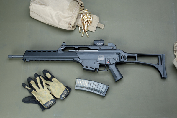 Heckler & Koch G36-Zivilversionen 600-02-2015-Heckler-Koch-HK-243-SAR-eingeklappte-Schulterstuetze