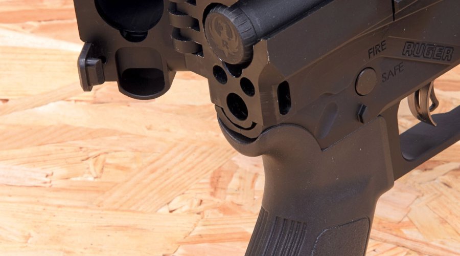 Eingeklappte Schulterstütze der Ruger Precision Rifle