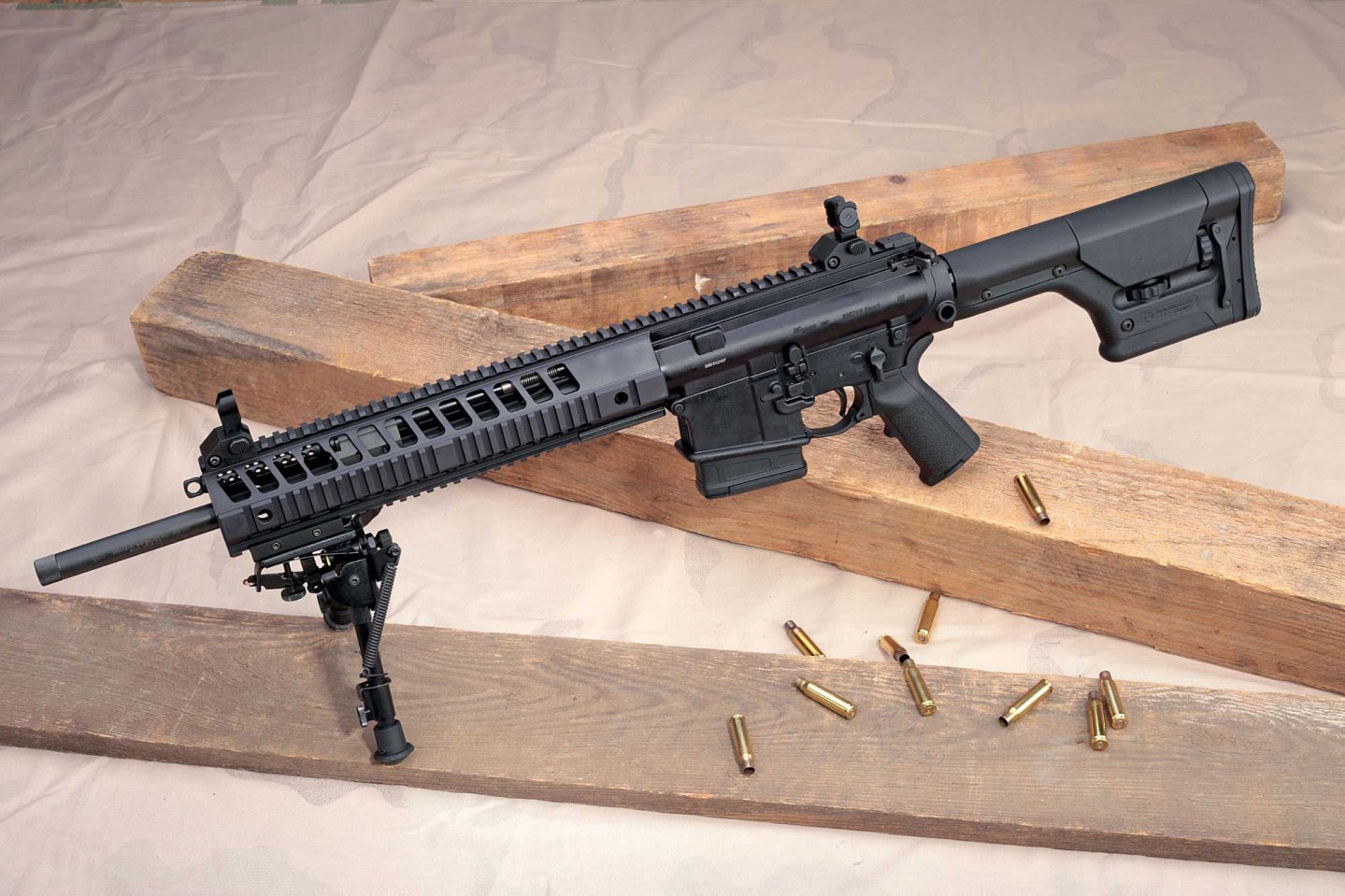 Das SIG Sauer 716 DMR Sport in .308 Winchester in Vollansicht