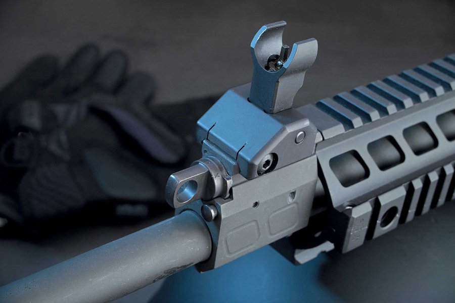 Test: SIG Sauer 716 Patrol Selbstladebüchse in .308 Winchester Klappvisier der Selbstladebüchse SIG 716 Patrol