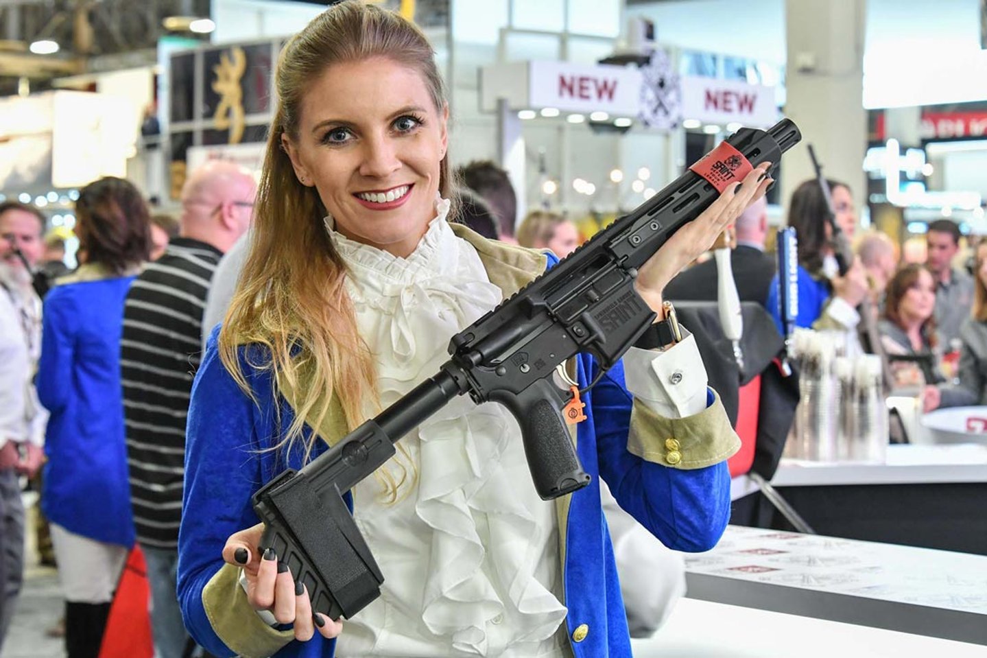 Springfield Armory SAINT AR-15: eine Büchse in Form einer Handfeuerwaffe Springfield Armory SAINT AR 15 Pistole SHOT Show 2018