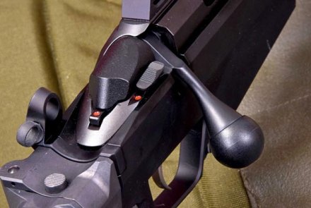 Test: Tikka T3x TAC A1 Präzisionsgewehr Sicherung der Tikka T3x TAC A1