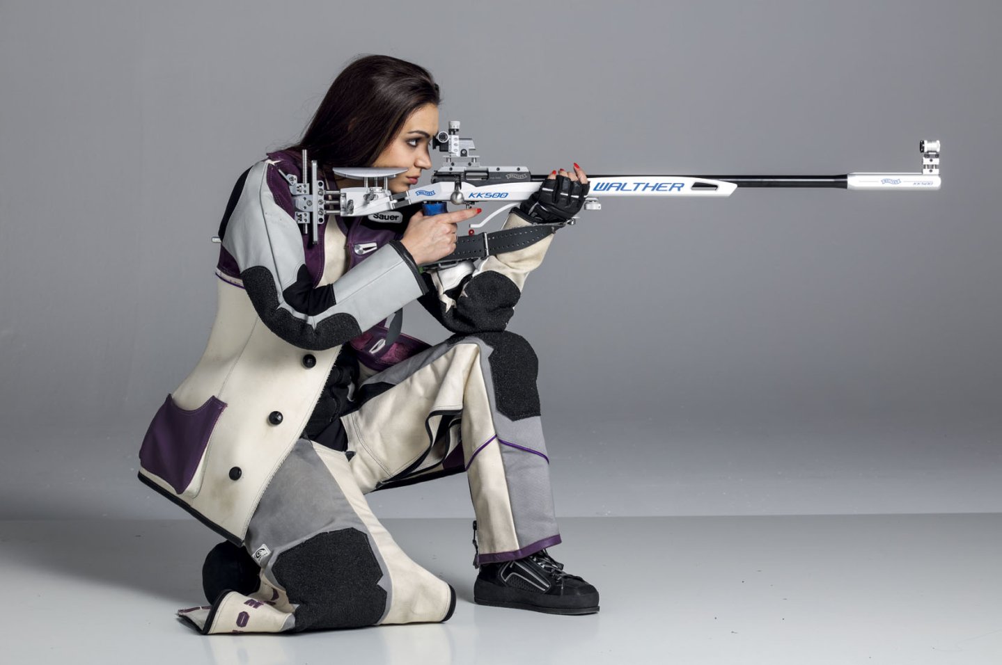 Walther KK500 im Test KK-Gewehr im kniend Anschlag