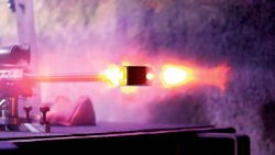 Bullpup-Repetierbüchse Barrett M95 im Kaliber .50 BMG: Mit dem großen 50er auf dem Schießstand Mündungsfeuer der Büchse im Kaliber .50 BMG.
