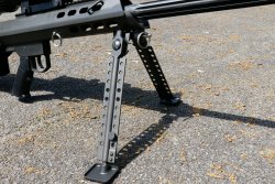 Bullpup-Repetierbüchse Barrett M95 im Kaliber .50 BMG: Mit dem großen 50er auf dem Schießstand Das Zweibein des Barrett M95.