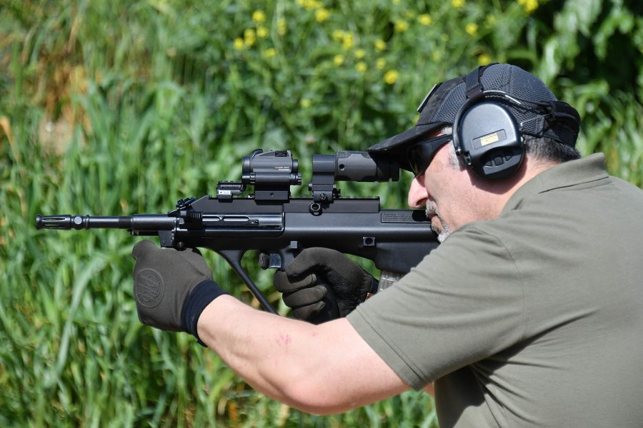 Die AUG Receiver Rail von Corvus Defensio: eine Picatinny-Schiene für das österreichischen Bullpup Steyr AUG