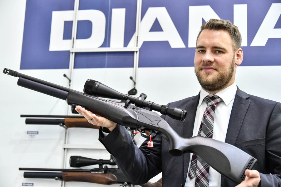 Luftgewehre von DIANA: Prototyp des neuen P1000 Pressluftgewehr PCP Luftgewehr P1000 Evo2 als Prototyp von DIANA