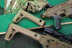 Test & Technik: GSG SIG Sauer MPX und GSG SIG Sauer MCX Hinterschaft von beiden GSG SIG Sauer MPX und GSG SIG Sauer MCX