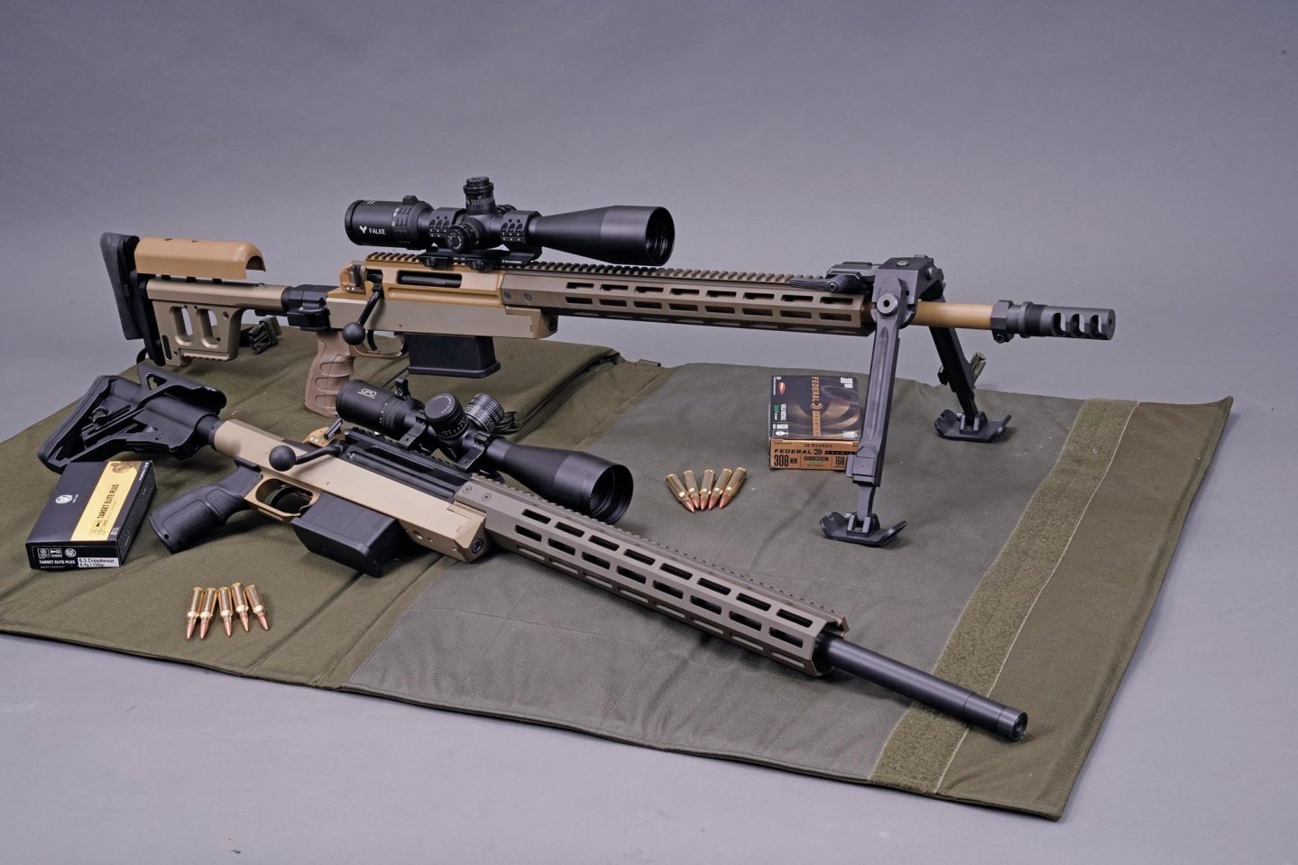 Die Repetierbüchsen Haenel HLR Basic in 6,5 Creedmoor und HLR Pro in .308 Winchester im Test Haenel HLR Pro im Kaliber .308 Winchester (oben) und Haenel HLR Basic im Kaliber 6,5 Creedmoor (unten).