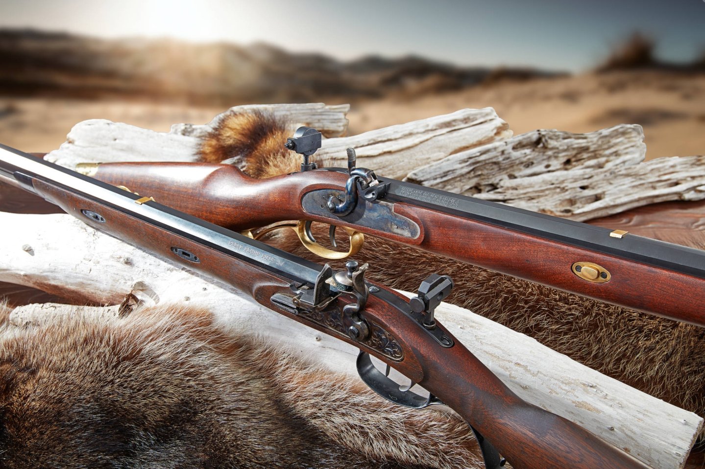 Investarms Hawken Rifles − mit den Waffen von ARTAX Vorderlader Germany auf dem Schießstand Hawken Black Edition (vorne) und Hawken 120B