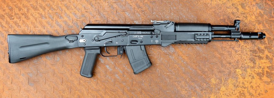 Test: Izhmash Saiga MK in 7,62x29 mm – wir waren mit der zivilen Kalaschnikow auf dem Schießstand Izhmash Saiga MK 7,62x39, Version 33 in rechter Seitenansicht