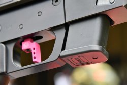 Im Schießtest: Pistolenkarabiner JRC9 Gen3 Sporter von Just Right Carbines Just Right Carbines JRC Gen3 Sporter Pistolenkarabiner mit eingesetztem Glock Pistolenmagazin
