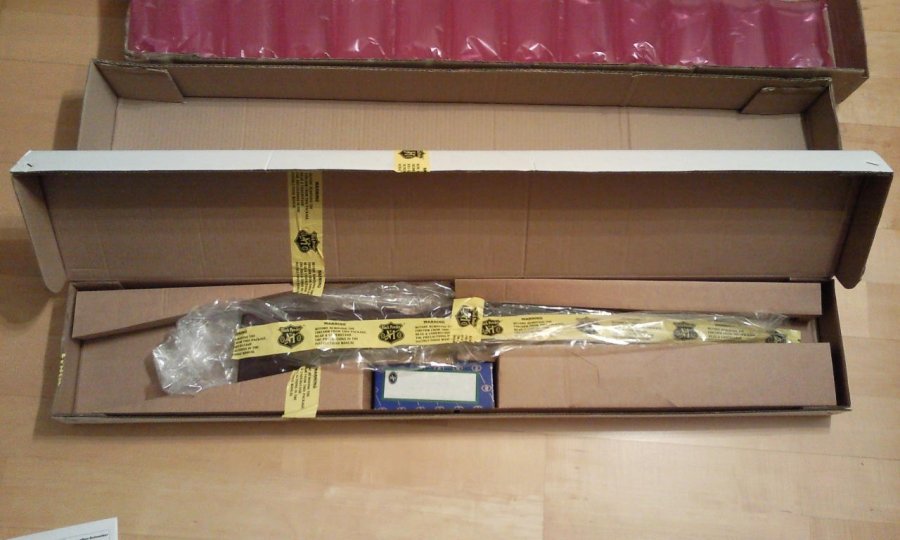 Testbericht: Pedersoli White Hawk Perkussions-Vorderladergewehr Perkussions-Vorderladergewehr Pedersoli White Hawk in Verpackung