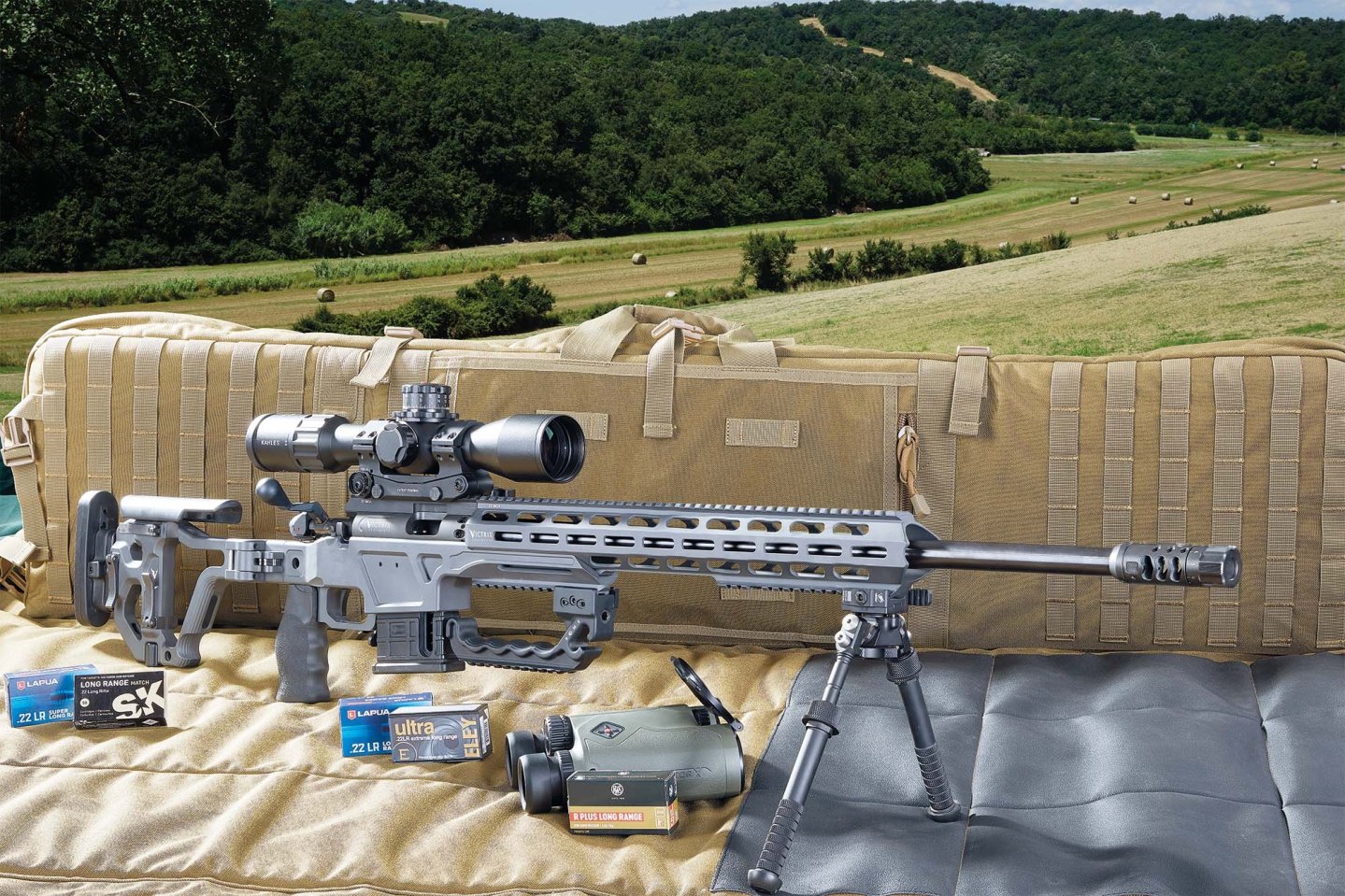 Repetierbüchse Victrix Gladio Small Bore: ein High-End-Präzisionsgewehr aus Italien im Kaliber .22 Long Rifle Victrix GlaDio Small Bore von rechts.