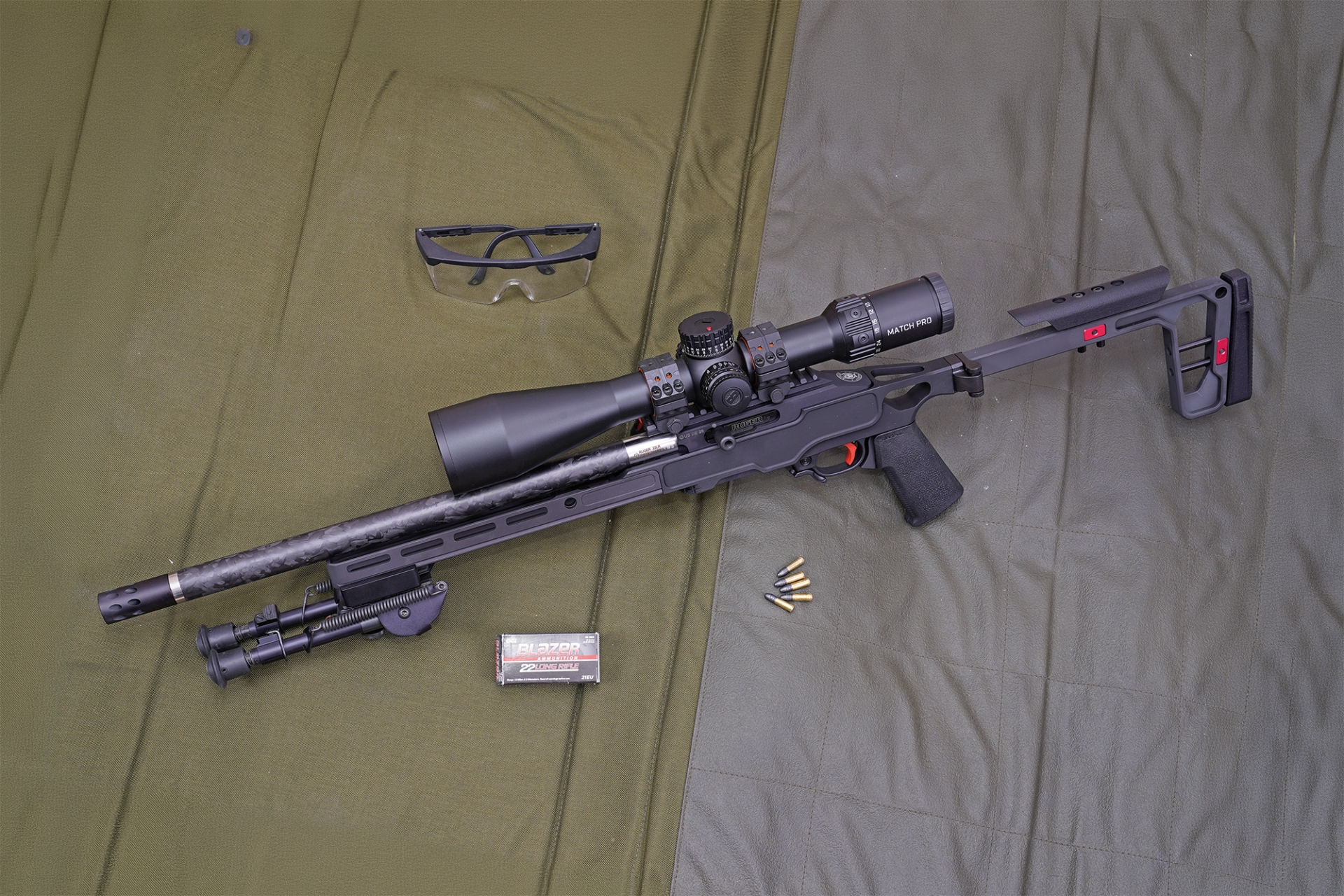 Helmut Hofmann GmbH: Kleinkaliber-Selbstlader im Test: Die superleichte Ruger Custom Shop 10/22 Carbon Fiber