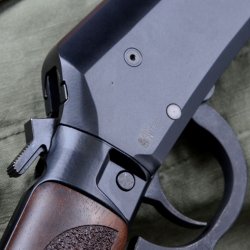 Savage Revel DLX in .22 l.r.: Unterhebelrepetierbüchse in der Deluxe-Variante im Test Savage Revel DLX in .22 l.r.: Unterhebelrepetierbüchse in der Deluxe-Variante im Test