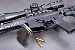 Testbericht: SIG M400 SDPC in .223 Remington SIG M 400 SDPC in .223 Remington mit Magazin