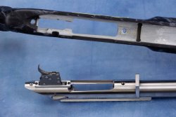 SMH Precision Tactical A5: Die Long-Range-Repetierbüchse in Kaliber 6 mm Norma BR im Test Systembettung im Schaft der SMH Precision Tactical A5 Long-Range-Repetierbüchse