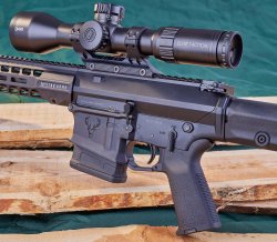 Match-Halbautomat auf Basis des AR-10 in .308 Winchester: Stag Arms Stag 10 Long Range Bedienhebel des Stag Arms Stag 10.