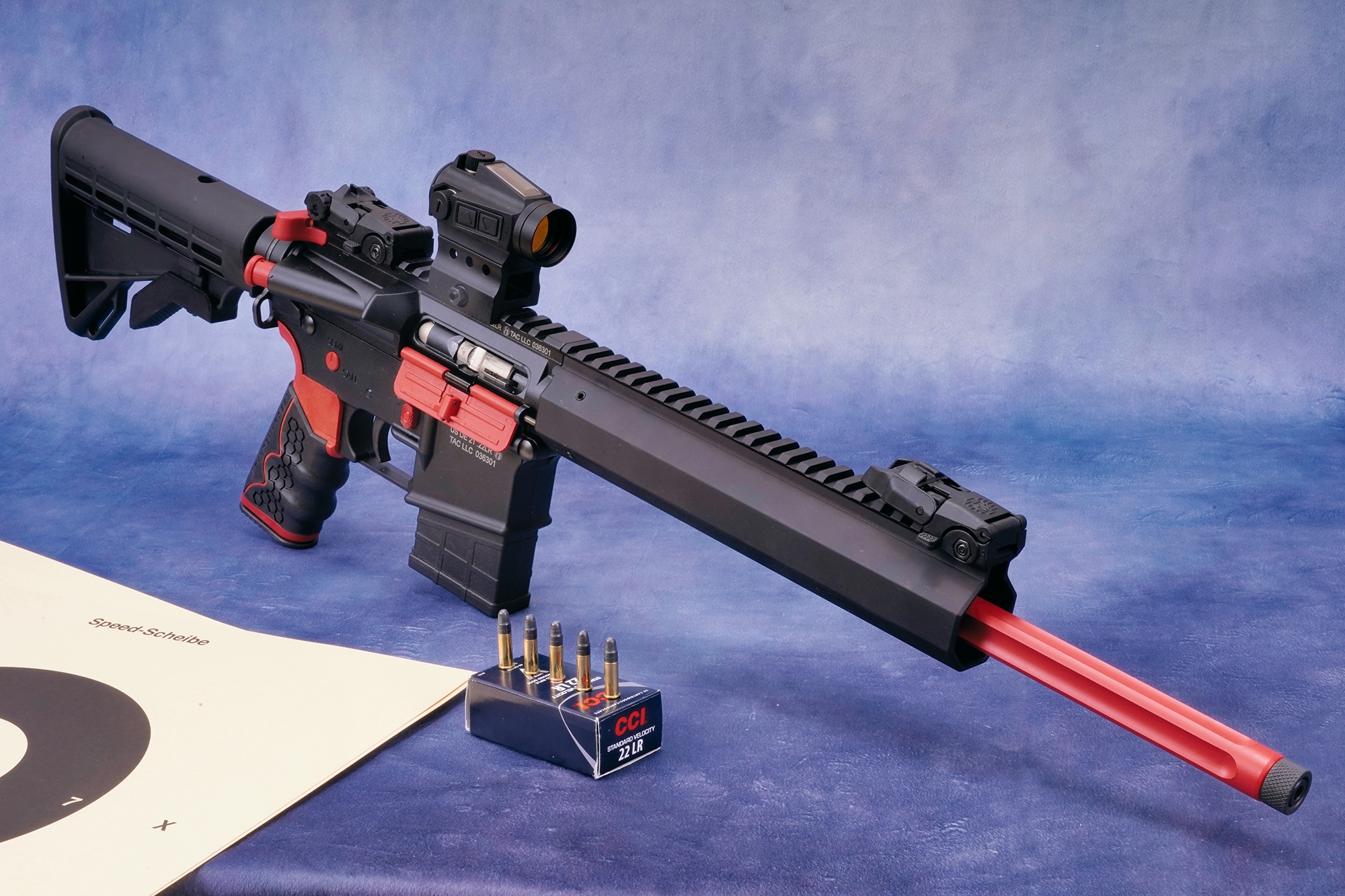 Tippmann Arms: Test: Tippmann Arms M4-22 Redline in .22 Long Rifle - ein auffällig designter KK-Selbstlader im AR-15 Stil aus USA