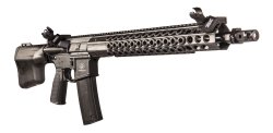 Troy Conqueror 3-Gun vom Typ AR-15 rechte Seitenansicht Troy 3-Gun