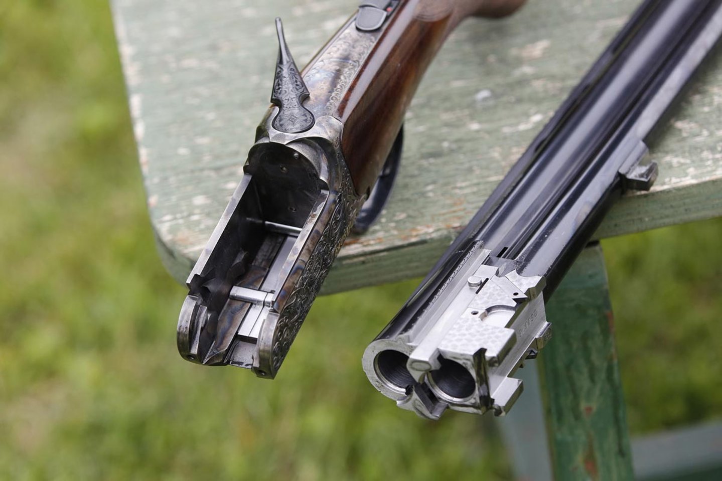 Fausti: das Four-Locks-Verschlusssystem für Jagd- und Sportgewehre Die Round-Body-Basküle der Bockflinte Fausti Class RDX