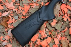 Beretta 1301 Competition Pro: Die Selbstladeflinte für dynamischen Schießsport im Test Schaft der Beretta 1301 Competition Pro mit Kick-off-System.