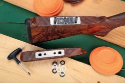 VISIER-Test der Beretta A400 Xcel Multitarget. Schaftbacke der Sportflinte Beretta A400 Xcel Multitarget für Trap und Skeet.