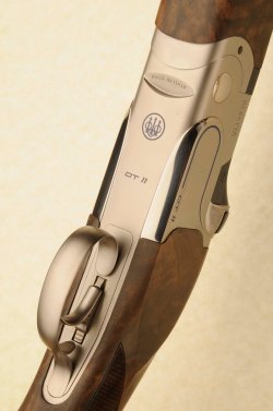 Beretta DT11 Sporting over and under shotgun Beretta DT11 Sporting over and under shotgun