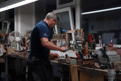 Wie entsteht ein Maßschaft bei Krieghoff? Verbessert diese Individualisierung einer Waffe eigentlich die Trefferausbeute? Wie entsteht ein Maßschaft bei Krieghoff? Verbessert diese Individualisierung einer Waffe eigentlich die Trefferausbeute?