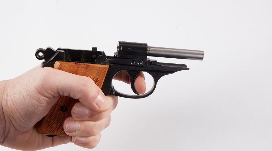 Teil 1 des Repetiervorgang der Erma ERP 74.