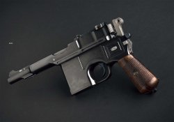 MP 40 zu verkaufen! Wie kann man Sammlerwaffen bei Hermann Historica vermarkten? MP 40 zu verkaufen! Wie kann man Sammlerwaffen bei Hermann Historica vermarkten?