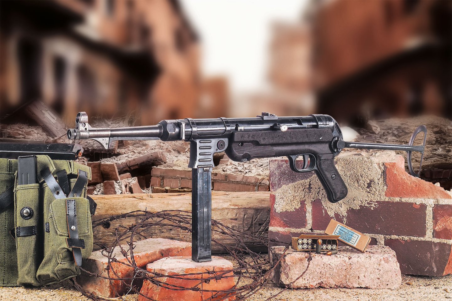 MP 40 zu verkaufen! Wie kann man Sammlerwaffen bei Hermann Historica vermarkten? Maschinenpistole MP 40 als Beispielbild.