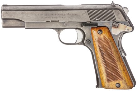 VIS Radom in 9mm Luger: Ein unterschätzter Pistolenklassiker aus Polen VIS Radom komplett von links.