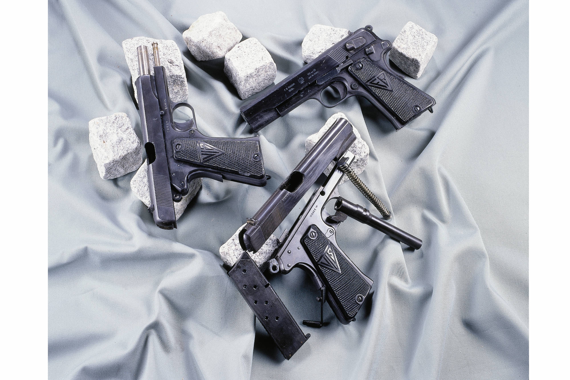 pistole: Sammlerwaffe von steigendem Wert: VIS Radom in 9mm Luger. Ein unterschätzter Pistolenklassiker aus Polen pistole: Sammlerwaffe von steigendem Wert: VIS Radom in 9mm Luger. Ein unterschätzter Pistolenklassiker aus Polen