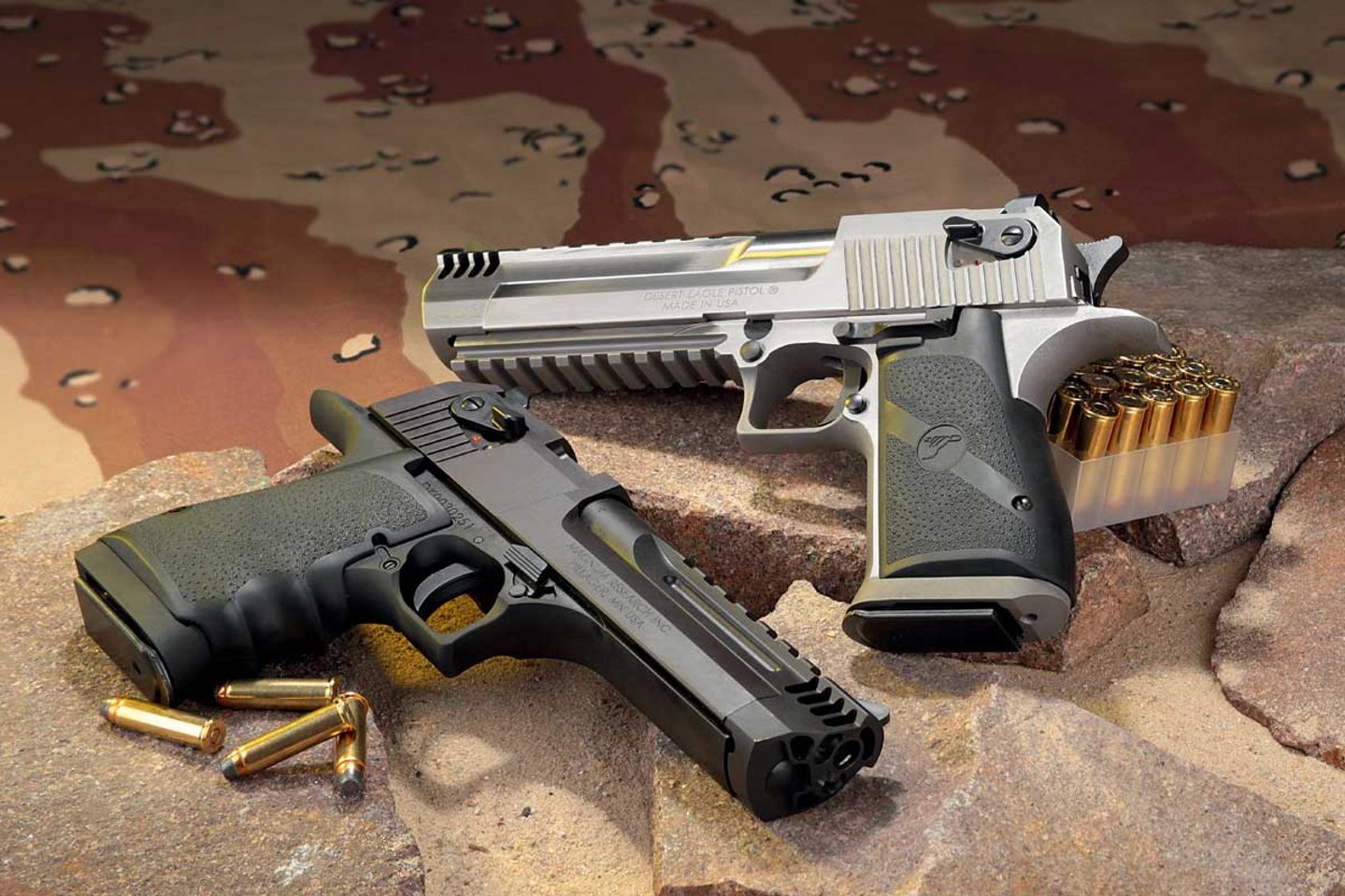 Test & Technik: Desert Eagle XIX IMB in .357 Magnum und .44 Magnum Desert Eagle XIX IMB in 357 Magnum unten und in 44 Magnum oben