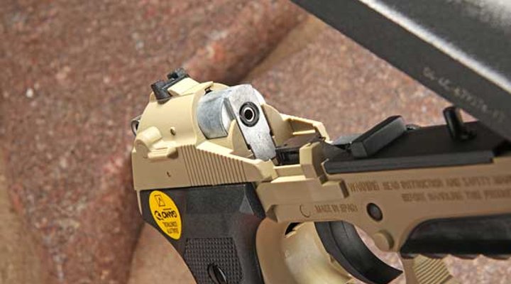 CO2-Luftpistole GAMO PT-80 DESERT ATTACK Special Edition mit geöffneter Laufpartie