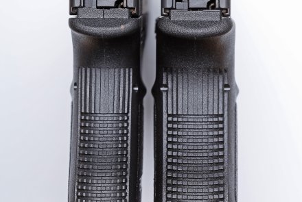 Test: GLOCK G30S in .45 ACP Griffstücke der Pistolen GLOCK G36 und G30/G30S
