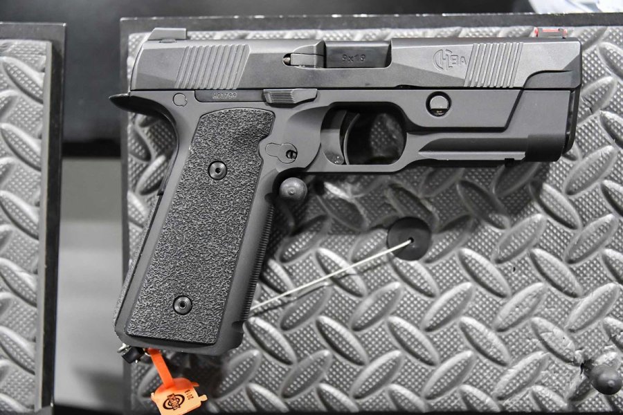 Hudson H9A: 9 mm Pistole mit Aluminium-Rahmen Hudson H9A Pistole rechte Ansicht