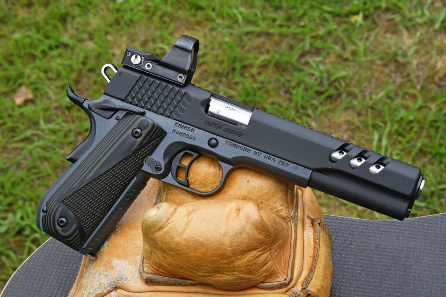 Kimber Super Jägare 1911er Pistole im Video Kimber Super Jägare Pistole