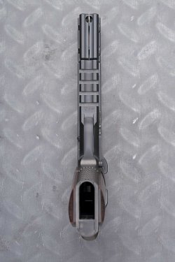 Test: Korth PRS in 9 mm Luger Die Korth PRS in 9 mm Luger von unten