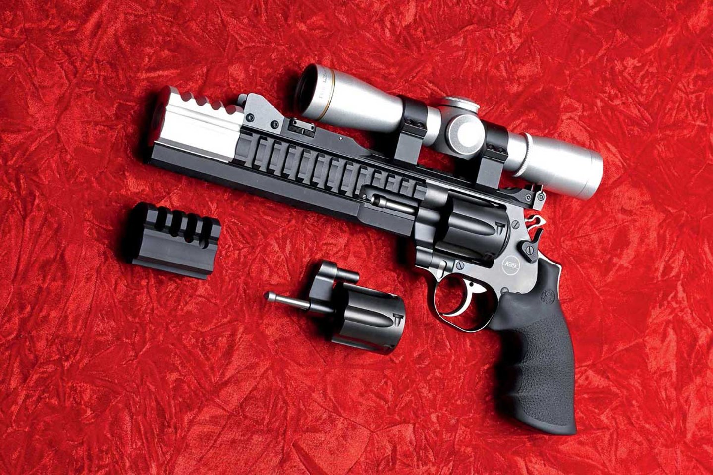 Korth Super Sport 1400 Revolver im Test Korth Super Sport 1400 in .357 Magnum in Vollmontur