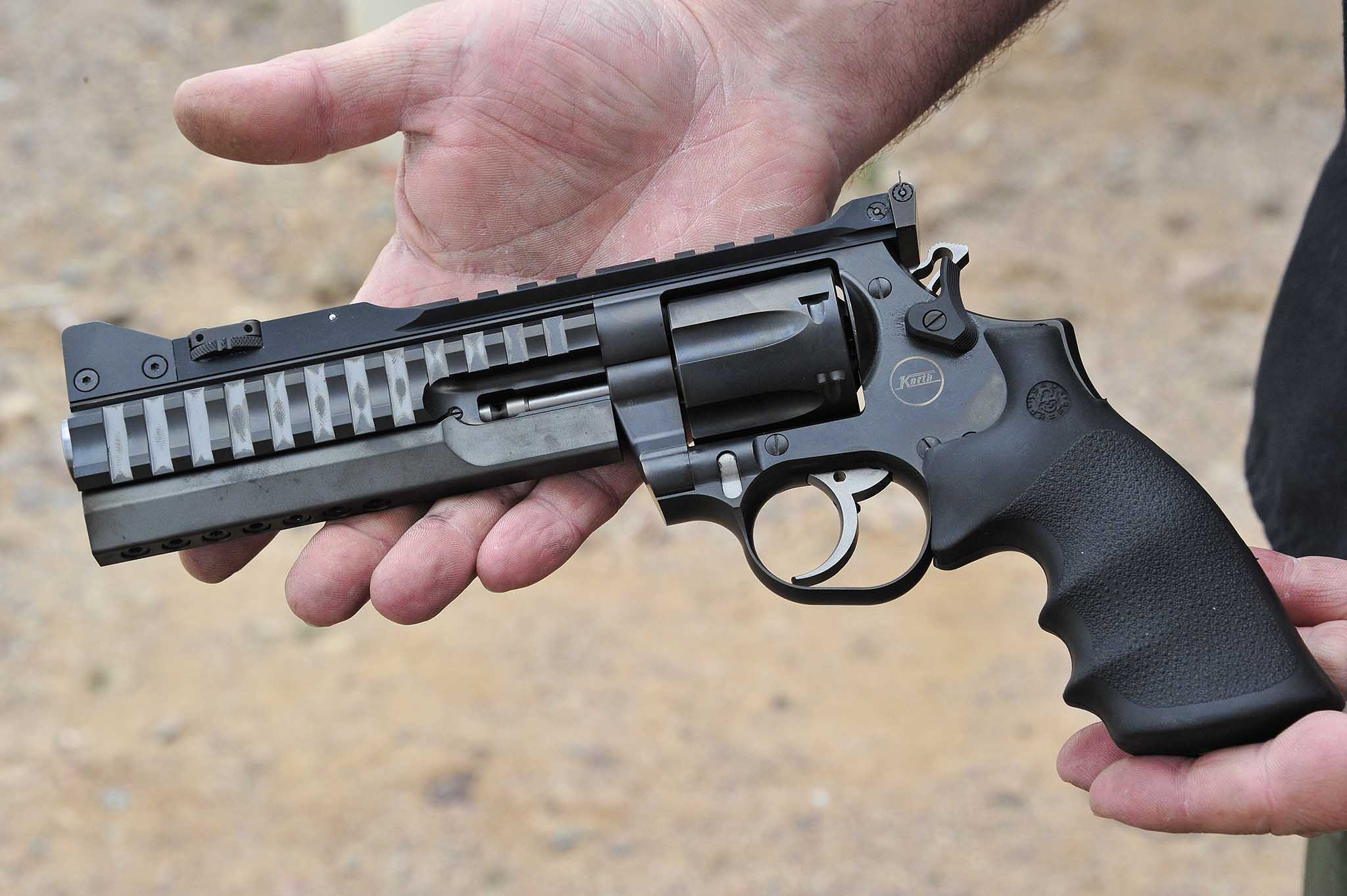 korth: KORTH Super Sport Revolver für Sportschützen korth: KORTH Super Sport Revolver für Sportschützen